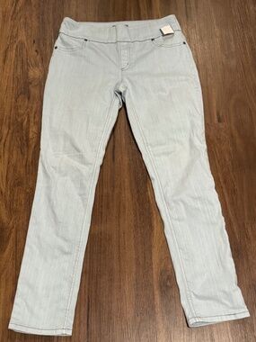 Chico’s Pull Ons Stretch Jean Pants